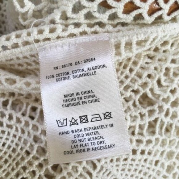 Sparrow Anthropoligie Scalloped Crochet Poncho Cream Loose Knit Sz XS/S NEW - Picture 8 of 9